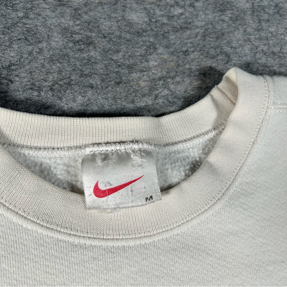 Vintage 90s Nike Sweatshirt Men Medium White Essentials Crew Earthtone Swoosh - Picture 3 of 9